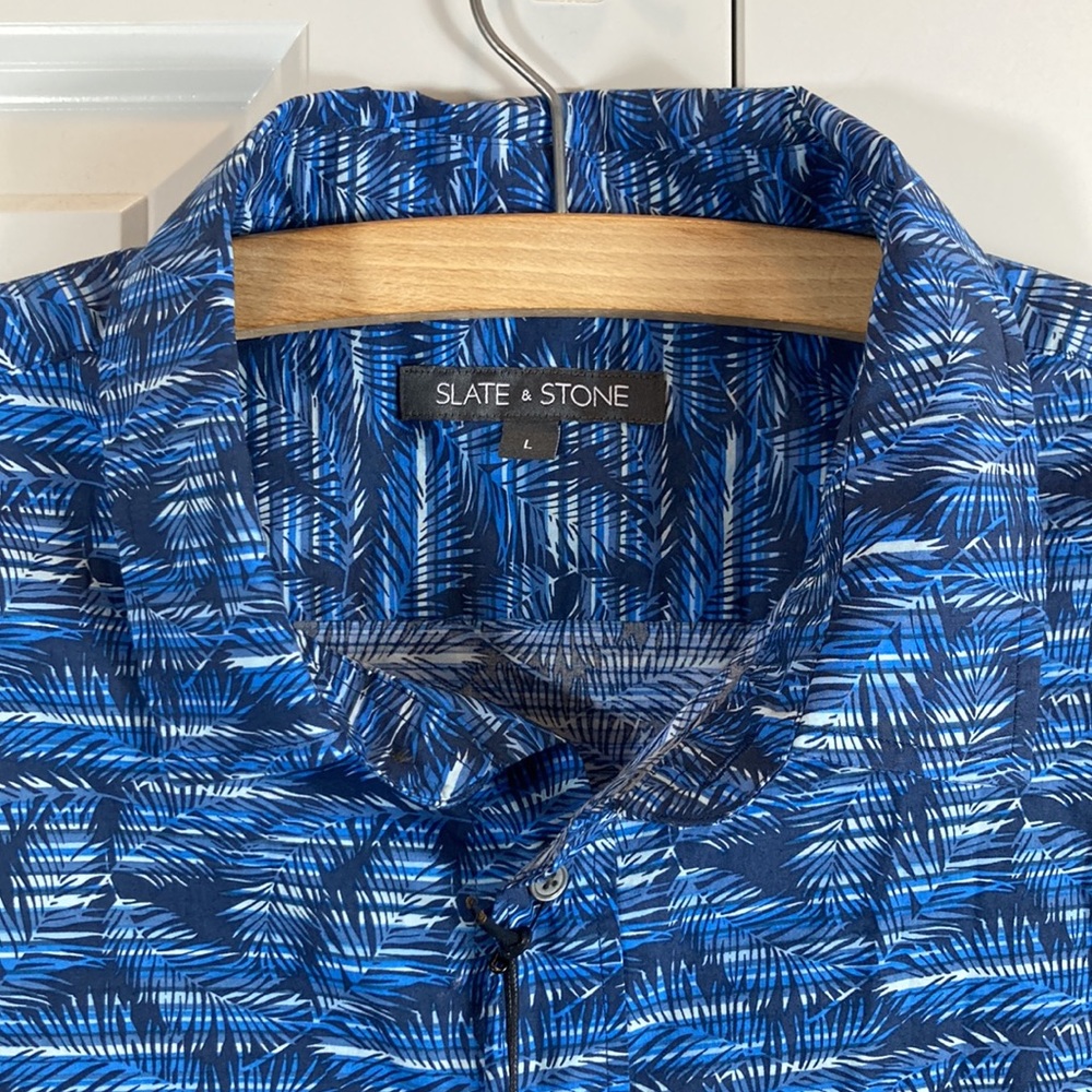 ๐ Slate & Stone Bates Blue Stripe Leaves Shirt - Picture 7 of 10